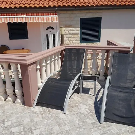 In With Balcony, Air Conditioning, Wifi, Dishwasher 878-1 Apartman Privlaka