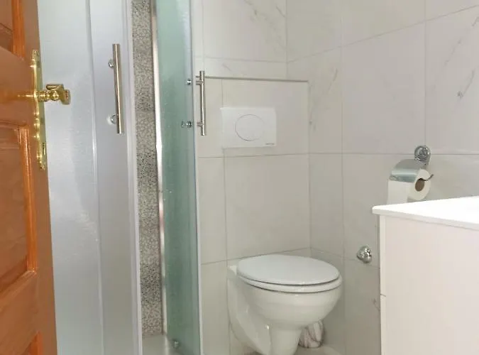 In With Balcony, Air Conditioning, Wifi, Dishwasher 878-1 Apartment
