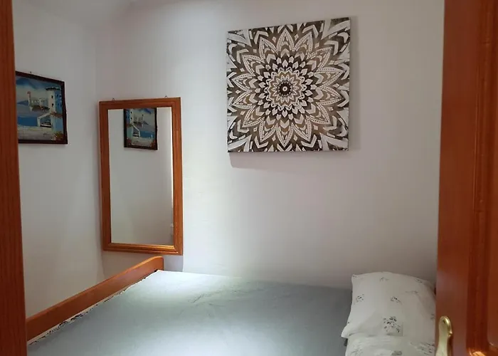 Apartment In With Balcony, Air Conditioning, Wifi, Dishwasher 878-1