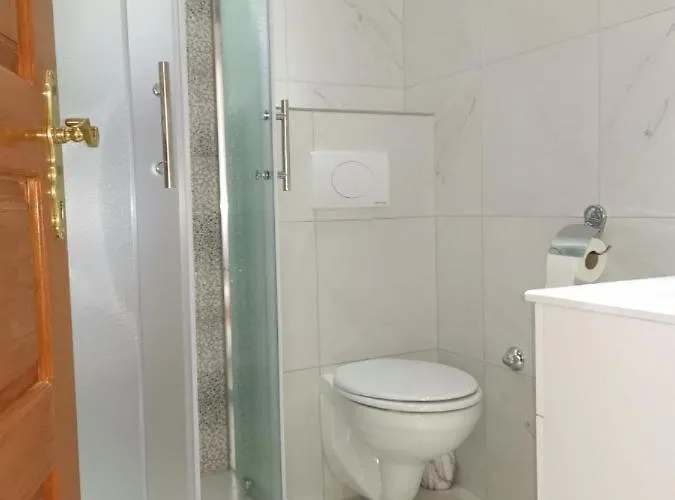 In With Balcony, Air Conditioning, Wifi, Dishwasher 878-1 Apartment