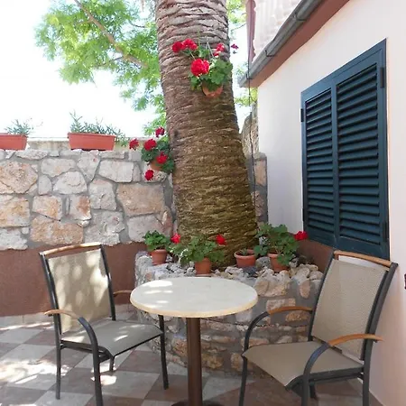 In Privlaka With Balcony, Air Conditioning, Wifi, Dishwasher 878-1