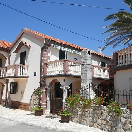 Apartment In Privlaka With Balcony, Air Conditioning, Wifi, Dishwasher 878-1