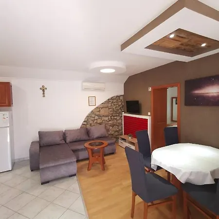 Apartment In Privlaka With Balcony, Air Conditioning, Wifi, Dishwasher 878-1