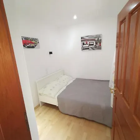 In Privlaka With Balcony, Air Conditioning, Wifi, Dishwasher 878-1 Privlaka (Zadar)